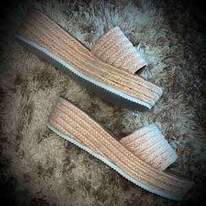 Women's Tan Woven Platform Sandals-New!!